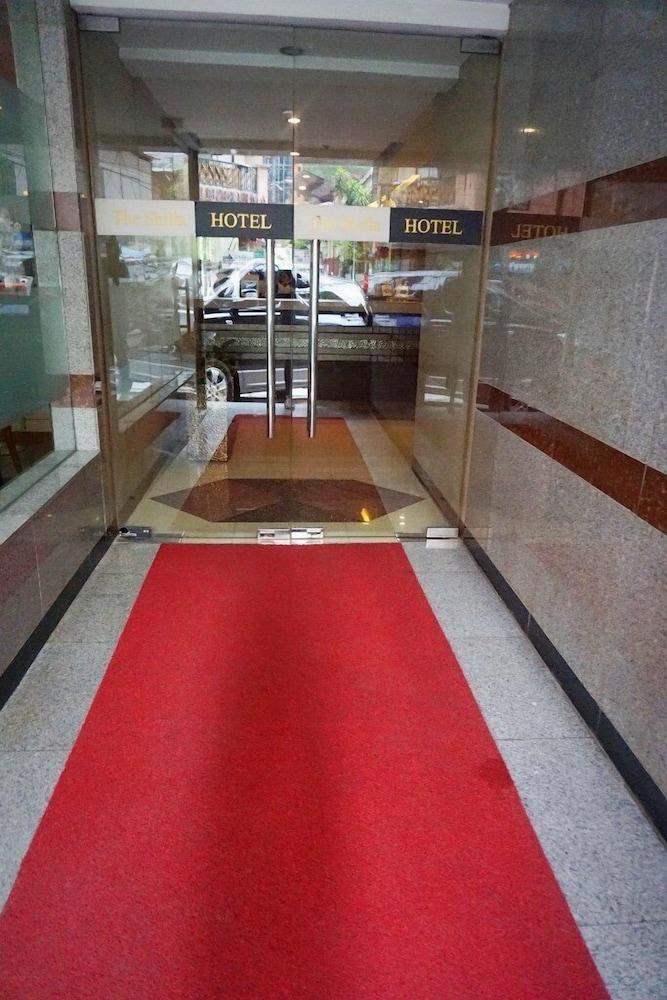 The Shila Philla Hotel Makati City Exterior foto
